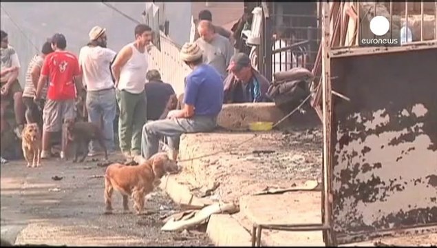Cile: Valparaiso lotta contro le fiamme