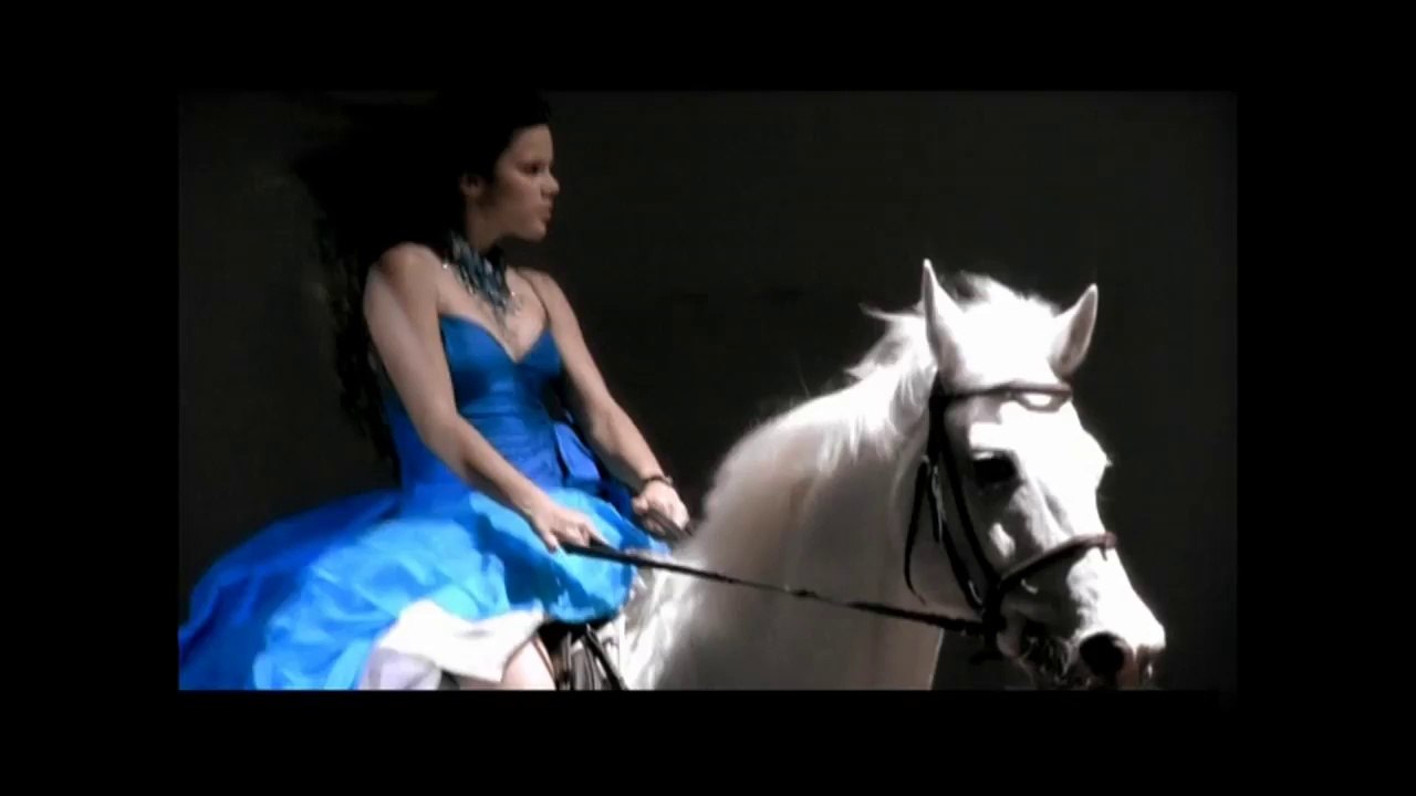 Yeşim Salkım - Sana Doğru