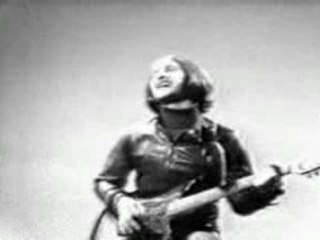 The Kinks - Suzannah's Still Alive