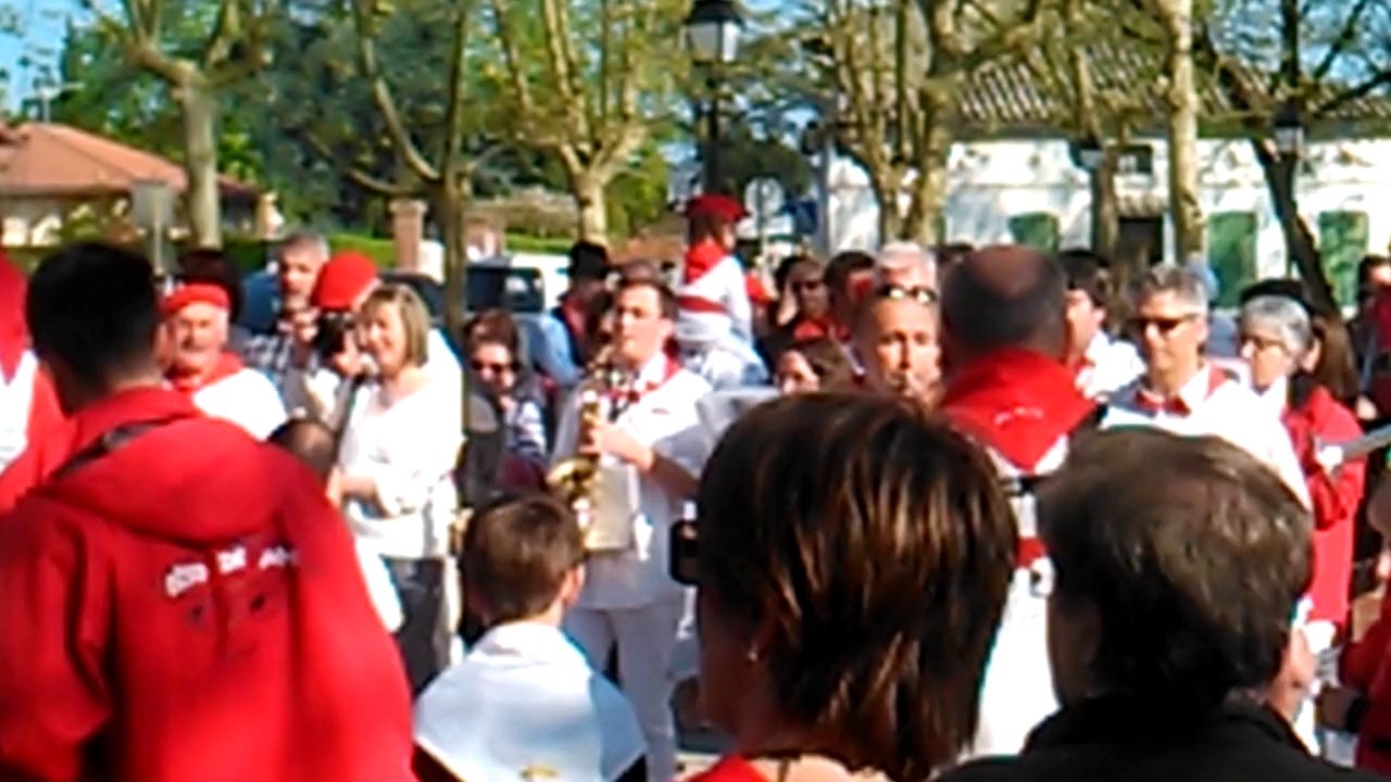 L'hymne occitan au carnaval de Pechbonnieu
