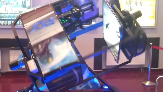 Attraction War Thunder dans un cinéma IMAX