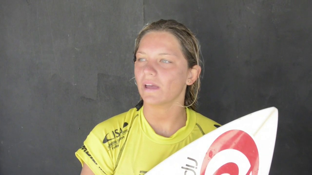 INTERVIEW DE KIM VETEAU VICE-CHAMPIONNE DU MONDE JUNIORS DE SURF ISA EQUATEUR 2014