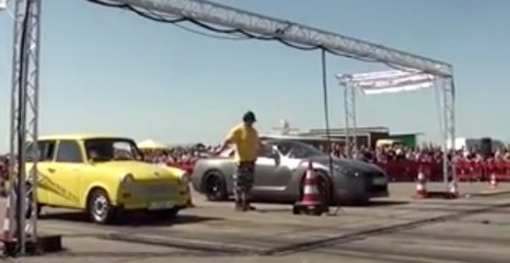 Amazing race between a Nissan GTR and a Trabant !