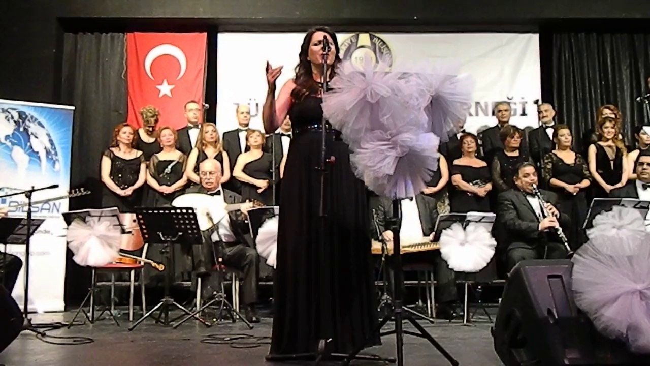 Neden bilmem bu iptila, Şenay Ceberut
