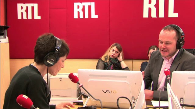 Cohabitation Hollande - Valls : les trois scénarios d'un duo politique