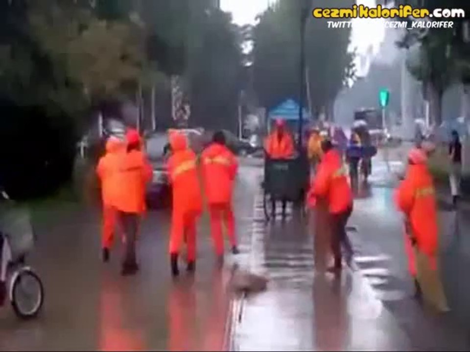 Oğlum Bak Git - Çin Versiyon