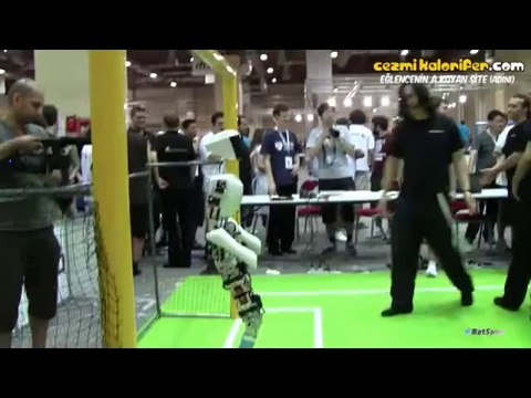 Robotlar Arası Futbol Maçı