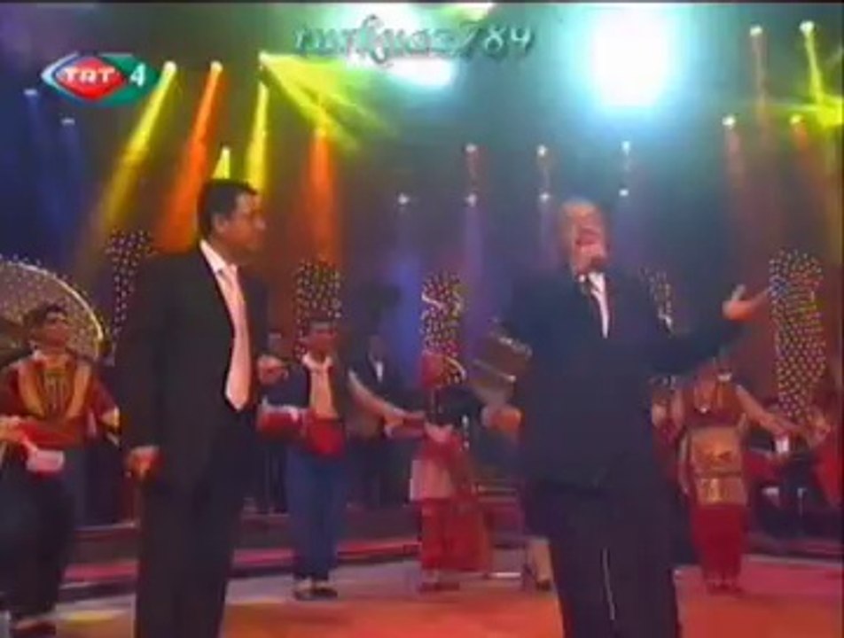 Mükerrem KEMERTAŞ & Tuncay KEMERTAŞ-Kavurma Koydum Tasa