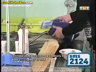 Kettle'ı Bir Türlü Dolduramayan Salak Genç - Rus BBG Evi