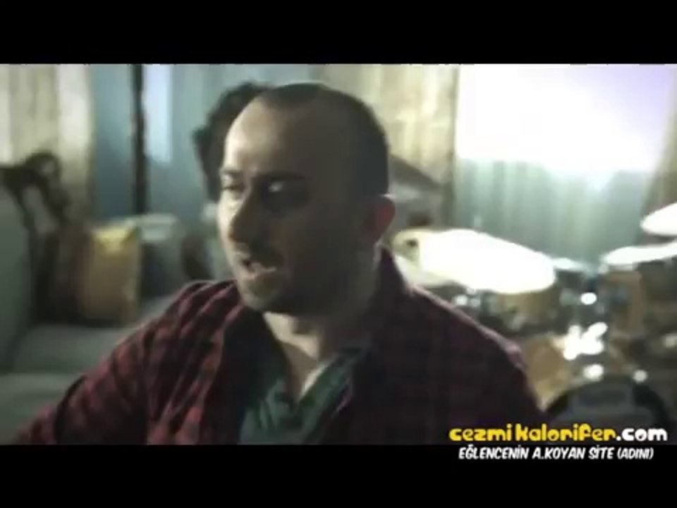 Nadya The Band - Yokluğunda (Leyla The Band Parodisi)