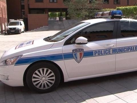 Evry expérimente la voiture Big brother de la police municipale - 14/04