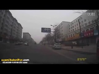 Çin'de Yayaya Çarpıp Kaçan Polis