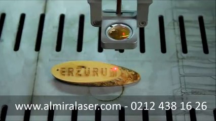 D640 L Lazer makinesi ile ahşap anahtarlık kazıma