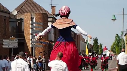Carnaval de Vieux Conde - la Belle Helene danse sur Paint It Black