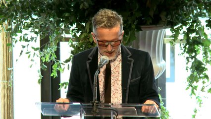 Valentino: The Artistry of Fashion Award - Videofashion