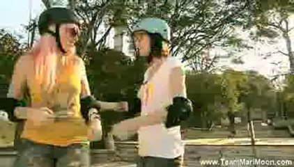 MariMoon e Titi Muller aprendem andar de Skate @ Acesso MTV (1908)
