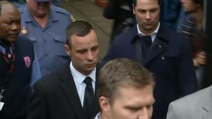 Prosecutor accuses Pistorius of being emotional to "escape"