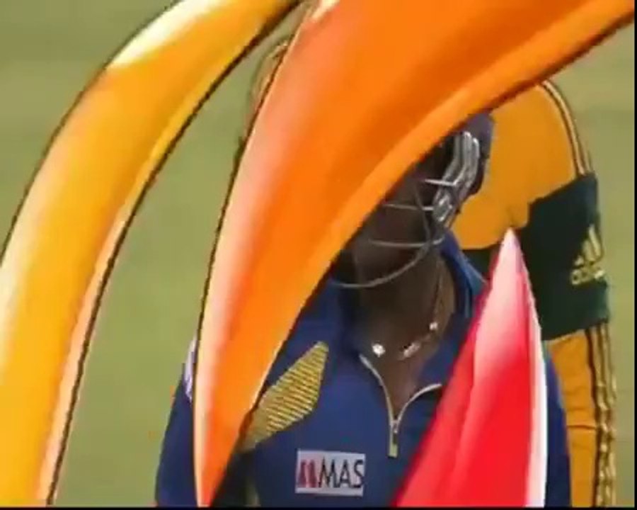 Thisara Parera Hits 35 Runs in One Over - Hitchsol.com