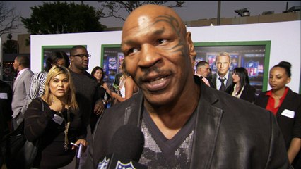 NFL Fan Pass: 'Draft Day' red carpet premiere