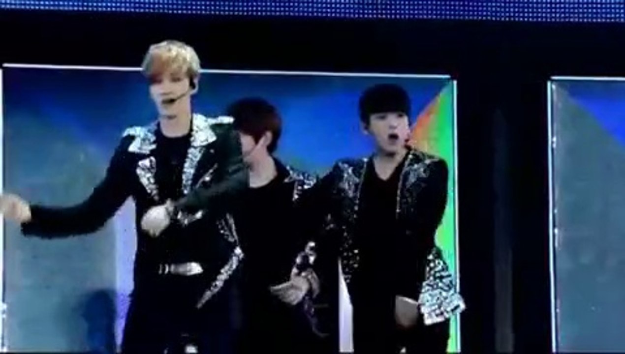 Super Junior - Blue World