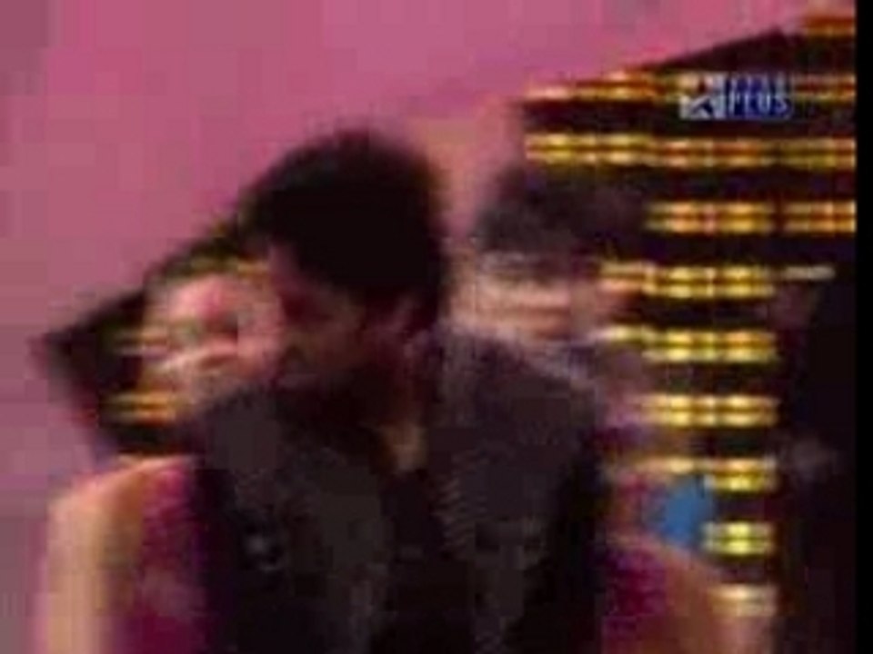 Kajra Re Iffa Performance