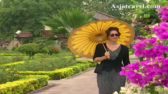 Royal Thai Palace, Hua Hin Thailand by Asiatravel.com