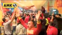 Şampiyon Galatasaray'a meşaleli karşılama