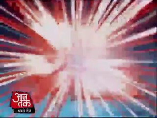 Poster attack on Kejriwal as he arrives in Varanasi