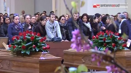 TG 14.04.14 Bitonto: grande commozione ai funerali di Nicola ed Enzo Rizzi
