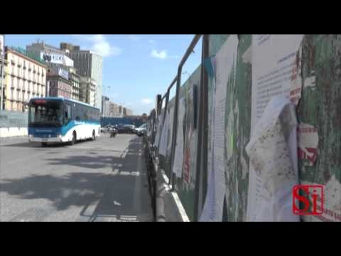 Napoli - I manifesti abusivi delle Europee (14.04.14)