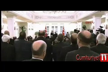 Bülent Arınç yine ağladı