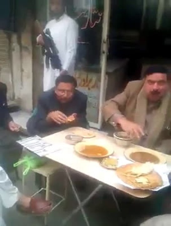 Sheikh Rasheed Ka Sada Andaz e Zindagi