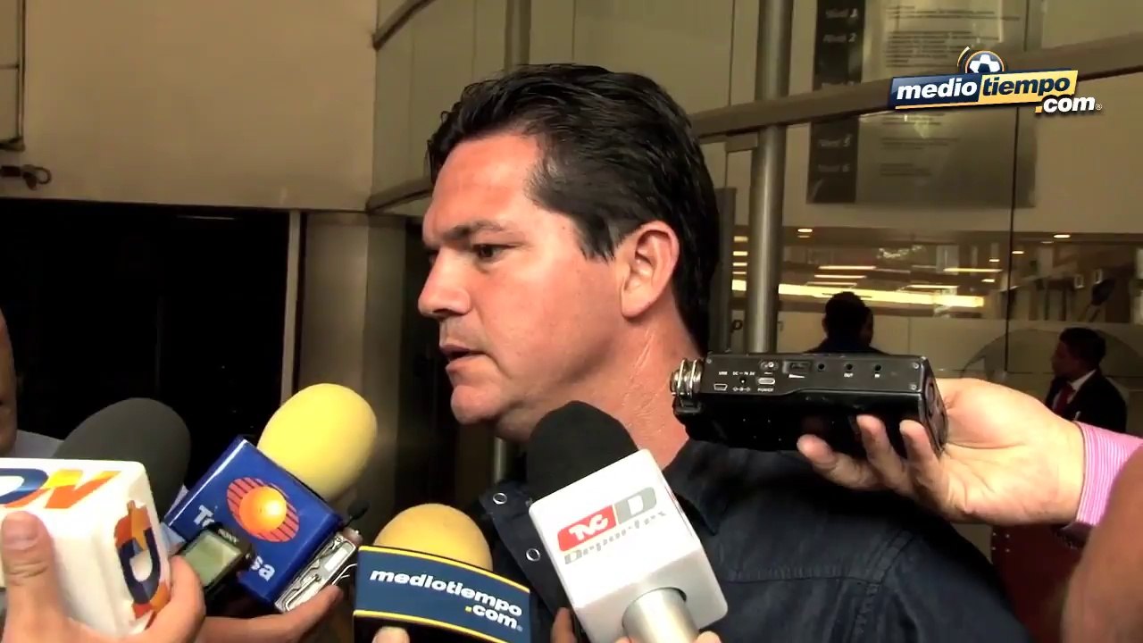Adeudan mes y medio a jugadores de Delfines