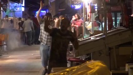 Polisin 'delil' görüntüsü: Vatandaş nasıl vurulur!