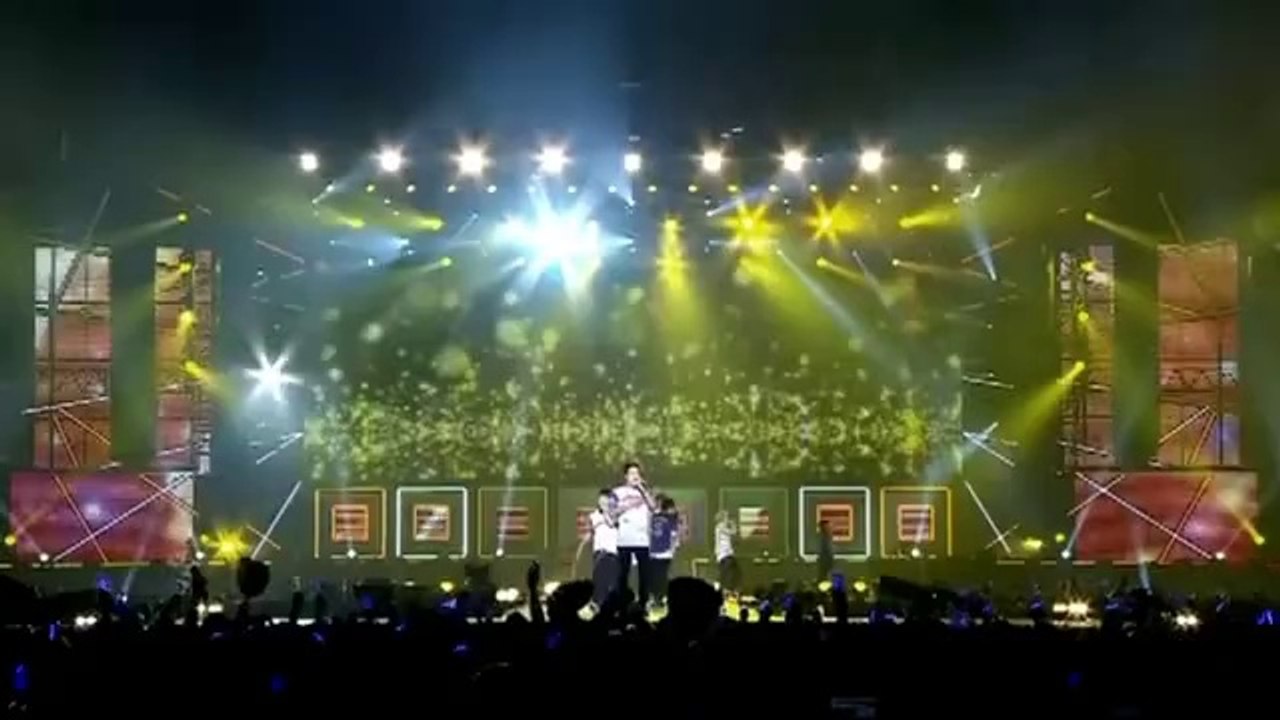 Super Junior - Sapphire Blue