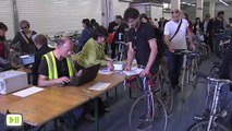 En selle pour la bourse aux vélos