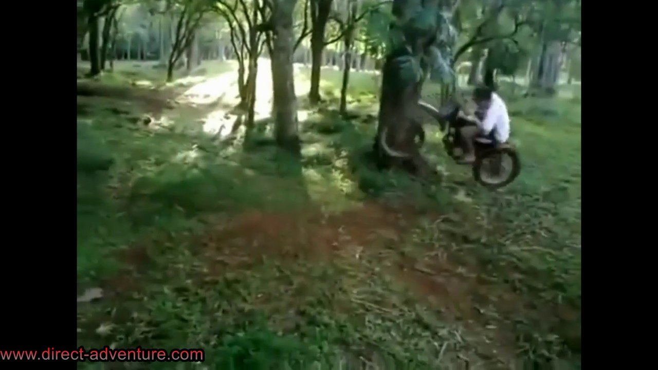 Le biker de l'extrême, ne rigolez pas.