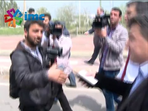 Dicle Üniversitesi’nde polis müdahalesi! - 2