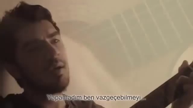 Süper Amatör - liseli kızdan harika şarkı