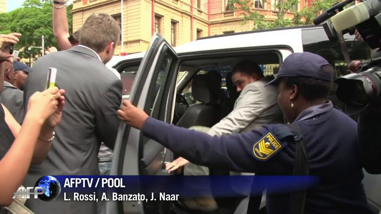 Pistorius: promotor conclui questionamento