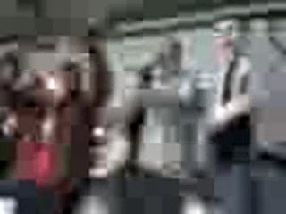 Supporters Sedan en Action