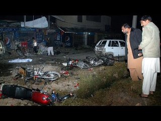 Download Video: Three killed in suicide blast outside Shiite mosque in Pakistan