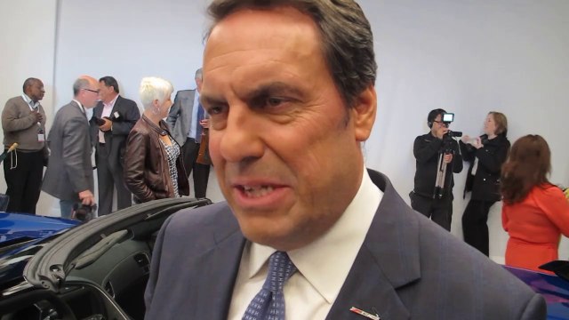Mark Reuss New Corvette ZO6 Convertible NYC Auto Show Bob Giles NewCarNews.TV