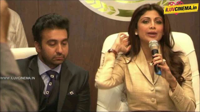 Shilpa Shetty & Raj Kundra Launches Jewellery Firm 'Satyug Gold' | iluvcinema.in