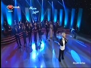 Ayşe Ekiz - Hiç Bir Şey Kar Etmez