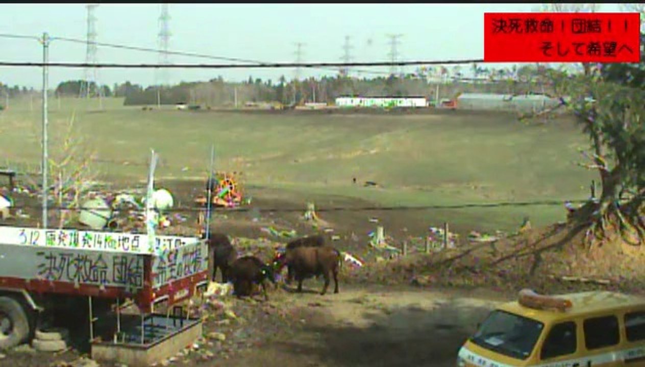 2014-03-28 11-44　牧場１号機　藁ロール　岡田さん