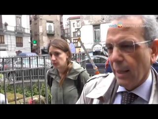 Napoli - E' partita la pulizia delle mura greche di Piazza Calenda (15.04.14)