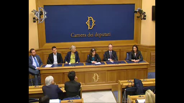 Roma - Cinque ori per la scuola - Conferenza stampa di Laura Coccia (15.04.14)