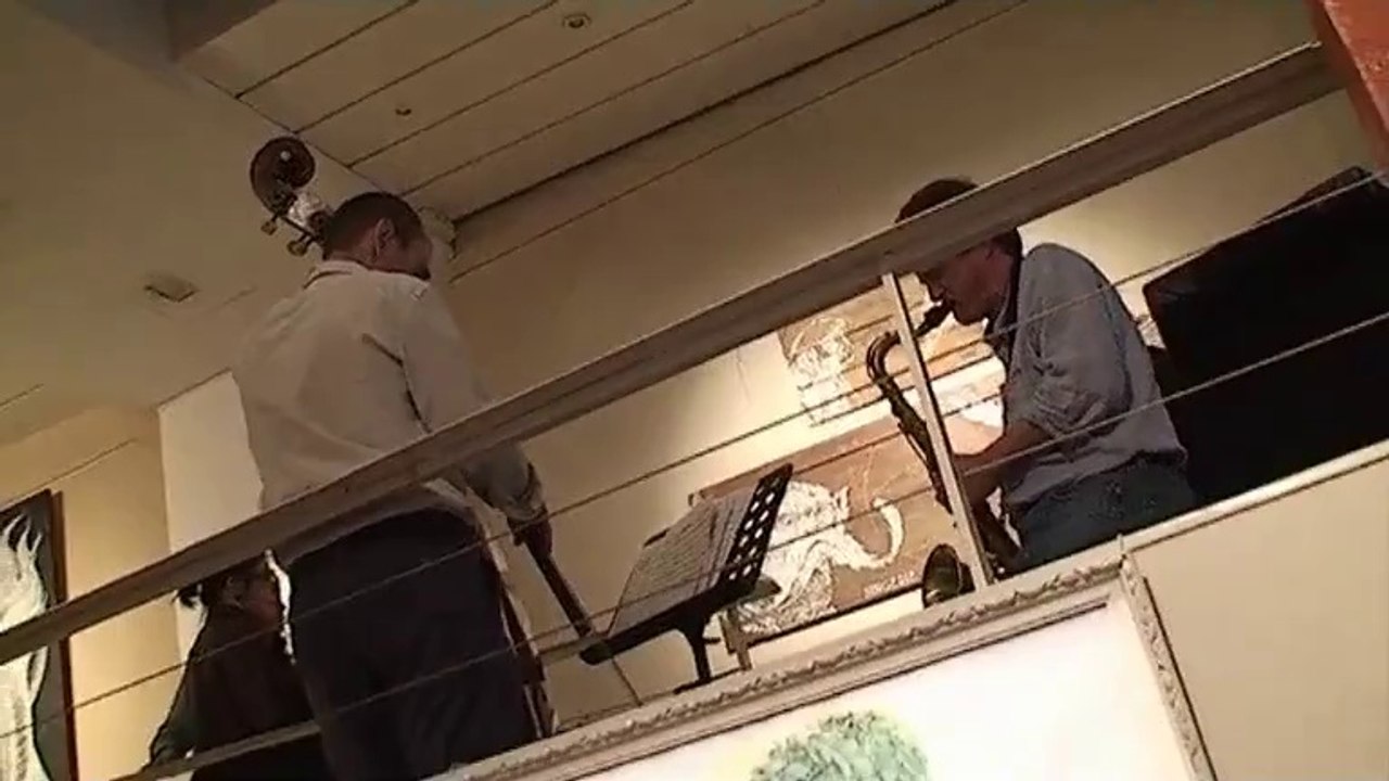 vernissage exposition "art urbain" a Viroflay avec Monkey Bird Crew