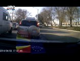 Lasa altii sa astepte Cu ce TUPEU evita un ambuteiaj mai multi soferi din capitala VIDEO